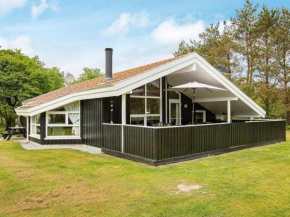 Modern Holiday Home in Jutland with Roofed Terrace